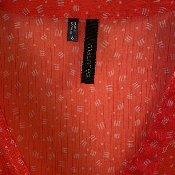 Maurices 3/4 Sleeve Low-High Blouse Size Small - Picture 5 of 6